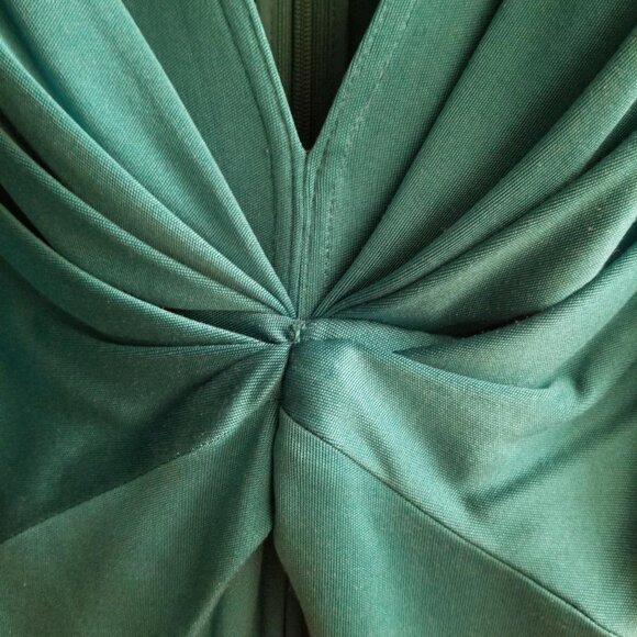 NEW Issa London plunge 100% SILK teal dress Size 8 cocktail/holiday party, flowy - Picture 10 of 10